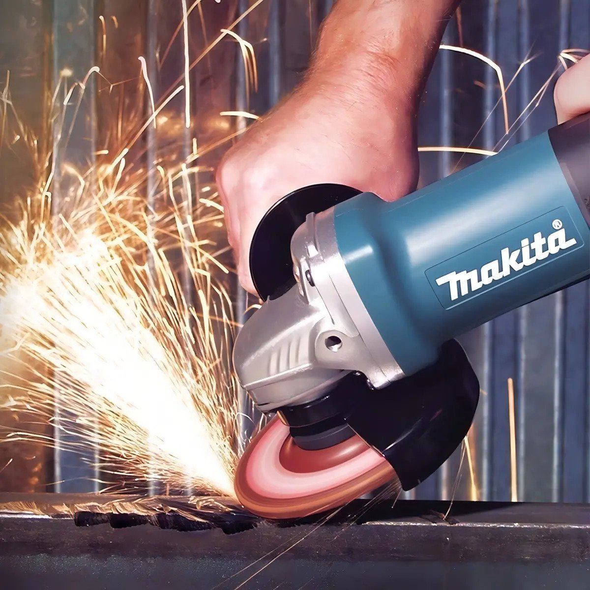 Amoladora Angular Makita 9557hpg Color Turquesa 840w 220v Accesorio